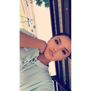 Meet your Posher, Kristen